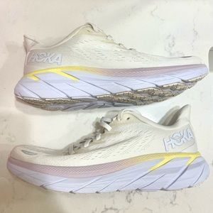 Hoka Clifton 8 Women’s Sneakers